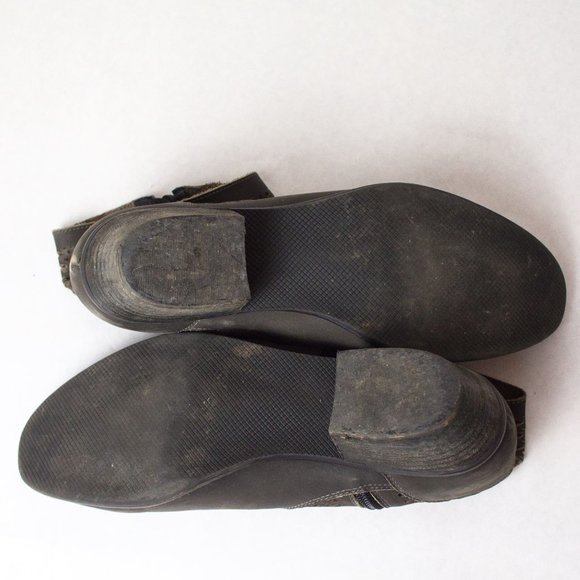 Klub Nico Size 8 Gray Ankle Boots with Laser Cutouts - Picture 13 of 14